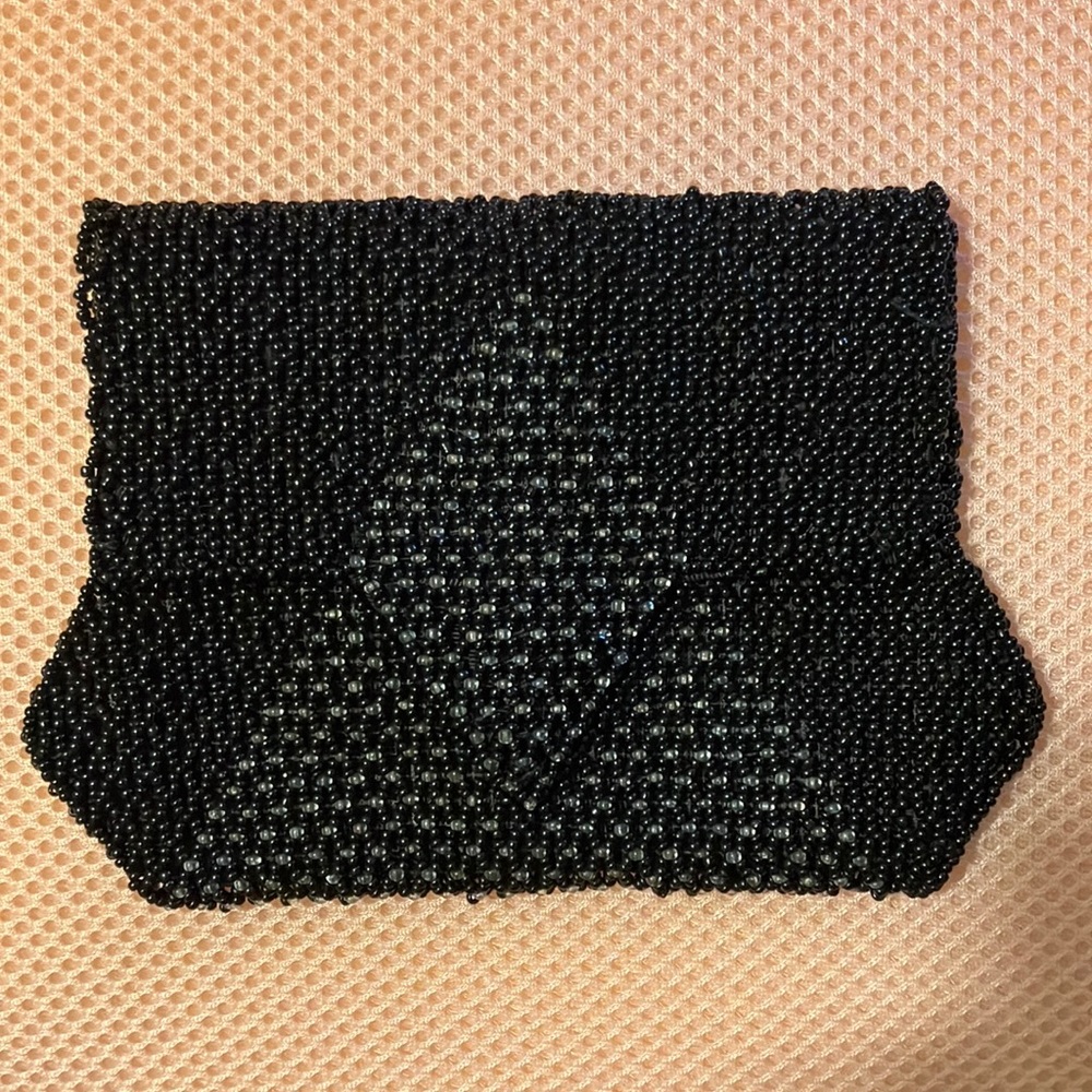 Amazing art deco black beaded small clutch bag with hand strap vintage?